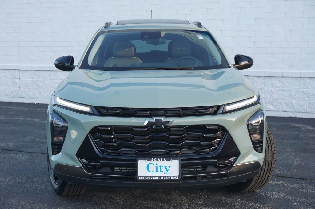 Used 2026 Chevrolet Trax ACTIV w/ Sunroof Package FWD image 5
