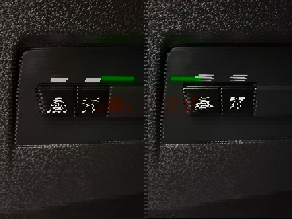 Used 2020 BMW M2 Competition w/ Executive Package image 13