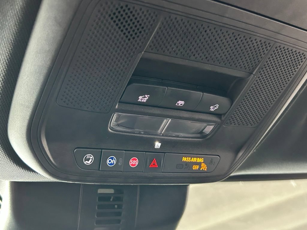 Used 2024 GMC Acadia Elevation w/ Black Edition FWD image 31
