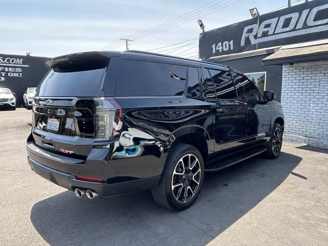 Used 2025 Chevrolet Suburban RST w/ Comfort Package AWD/4WD image 10