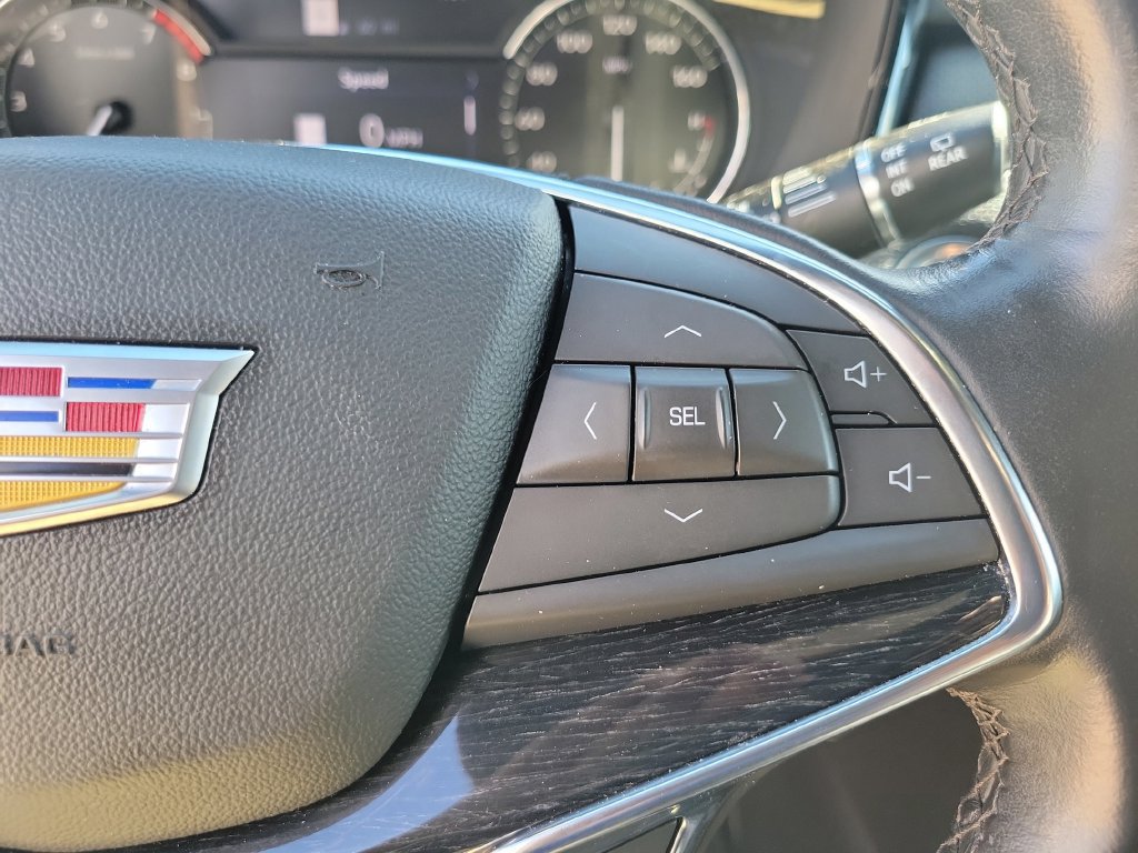 Used 2023 Cadillac XT5 Premium Luxury w/ LPO, Floor Liner Package AWD/4WD image 30