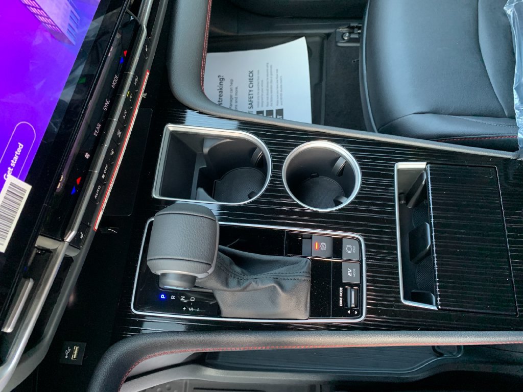 New 2026 Toyota Sienna XSE AWD/4WD image 23