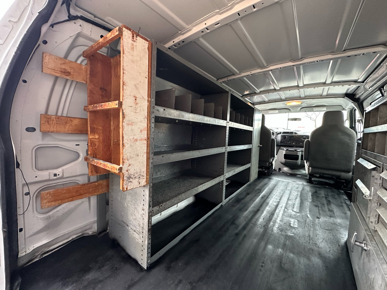 Used 2011 Ford E-250 and Econoline 250 w/ PWR Group image 14