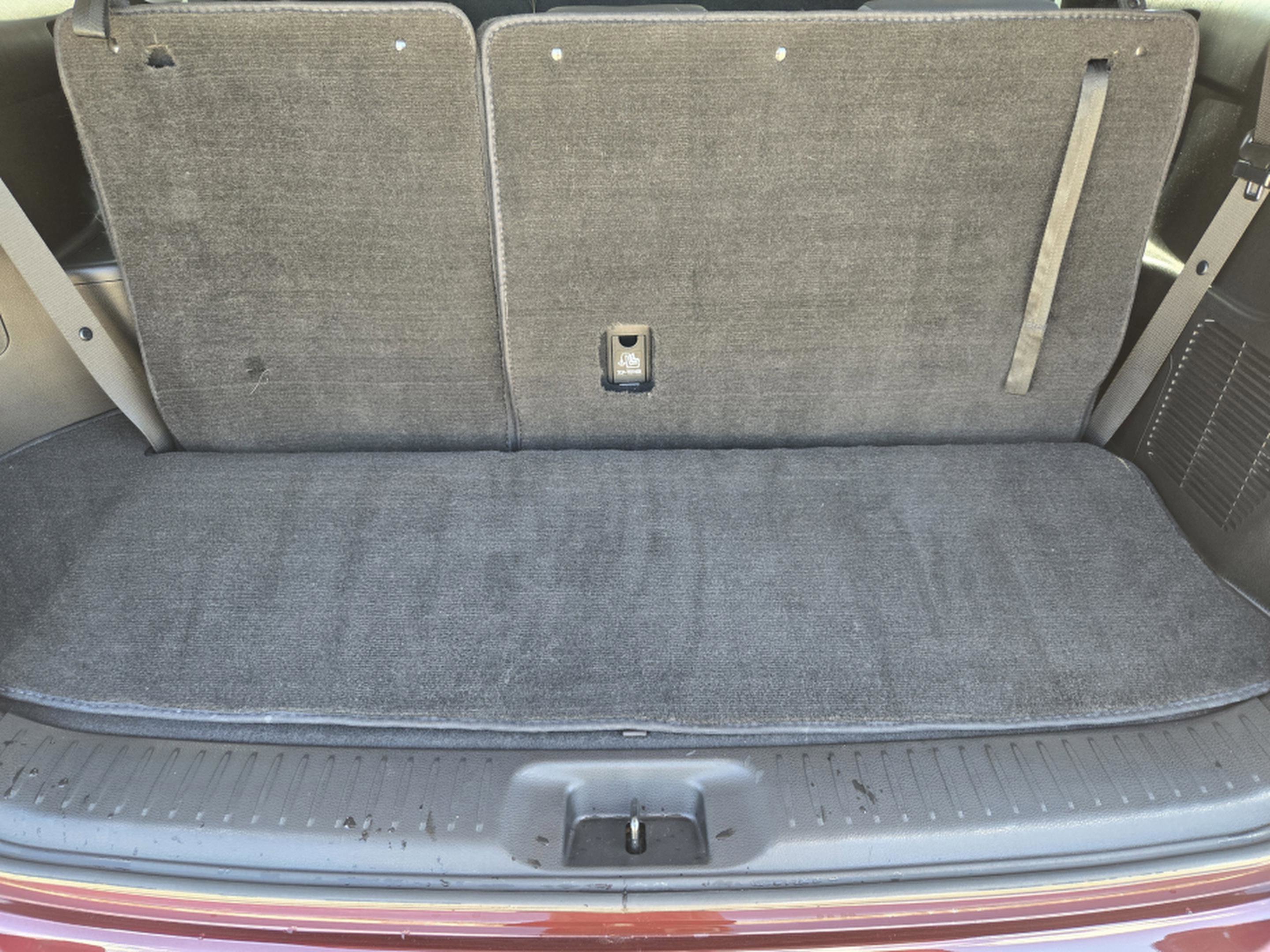 Used 2019 Toyota Highlander LE image 29