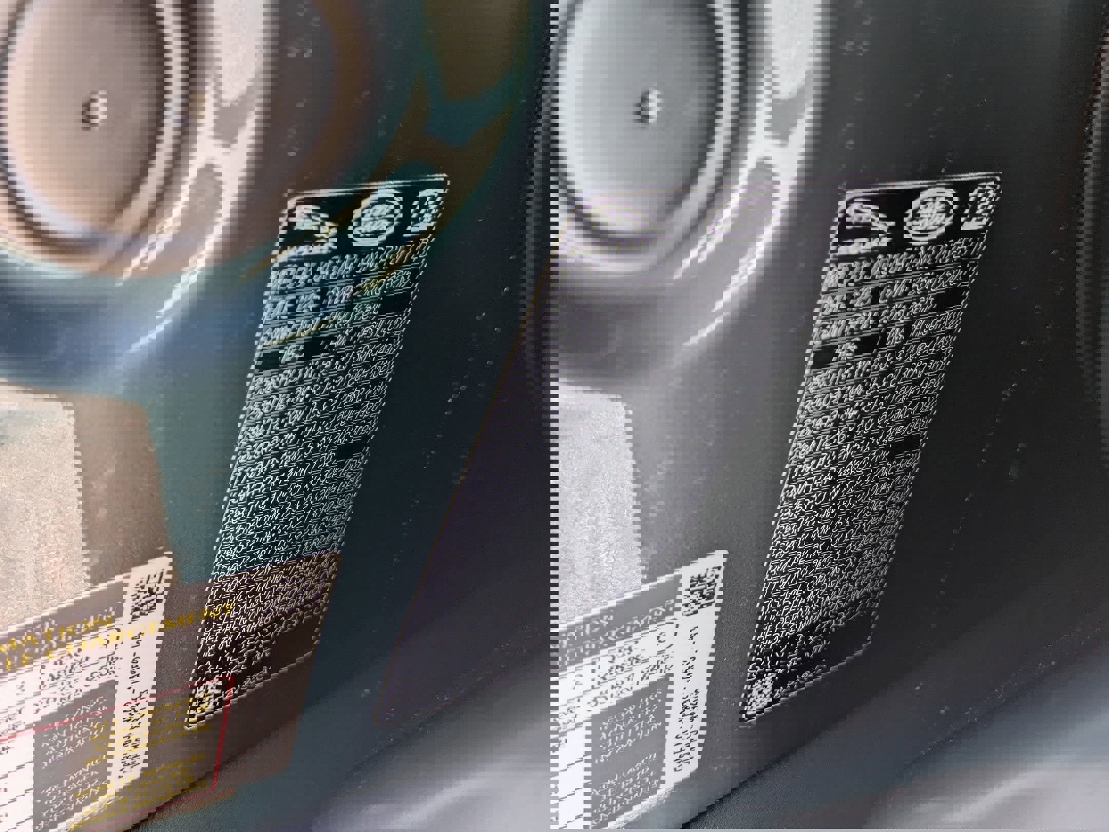 New 2026 Land Rover Range Rover Velar Dynamic SE AWD/4WD image 32