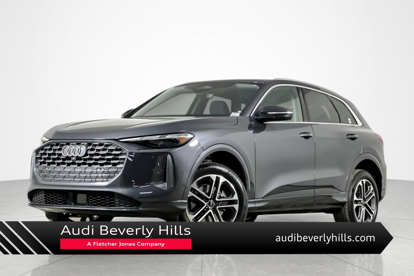 Used 2025 Audi Q5 Premium w/ 19" Wheel Package image 1