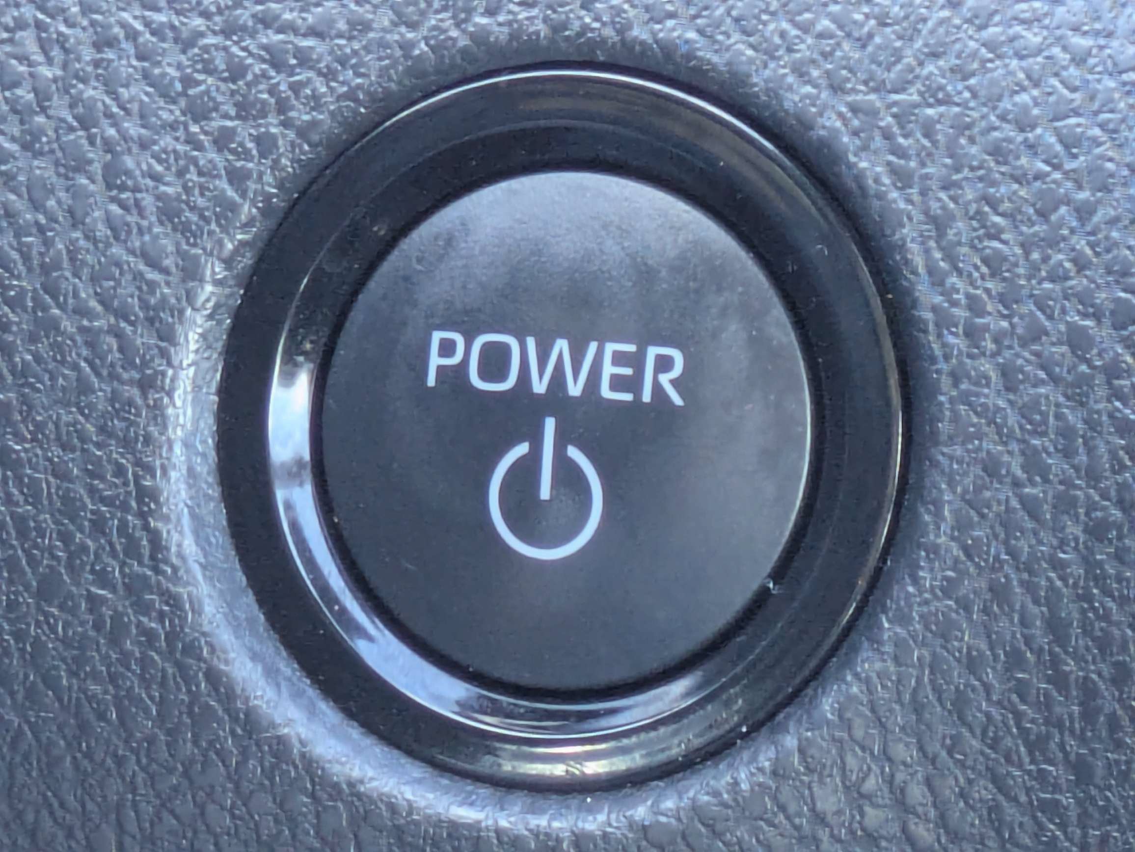 Used 2025 Toyota Camry LE FWD image 33