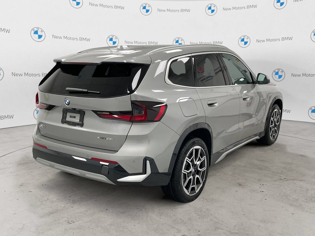 New 2026 BMW X1 xDrive28i w/ Technology Package AWD/4WD image 4