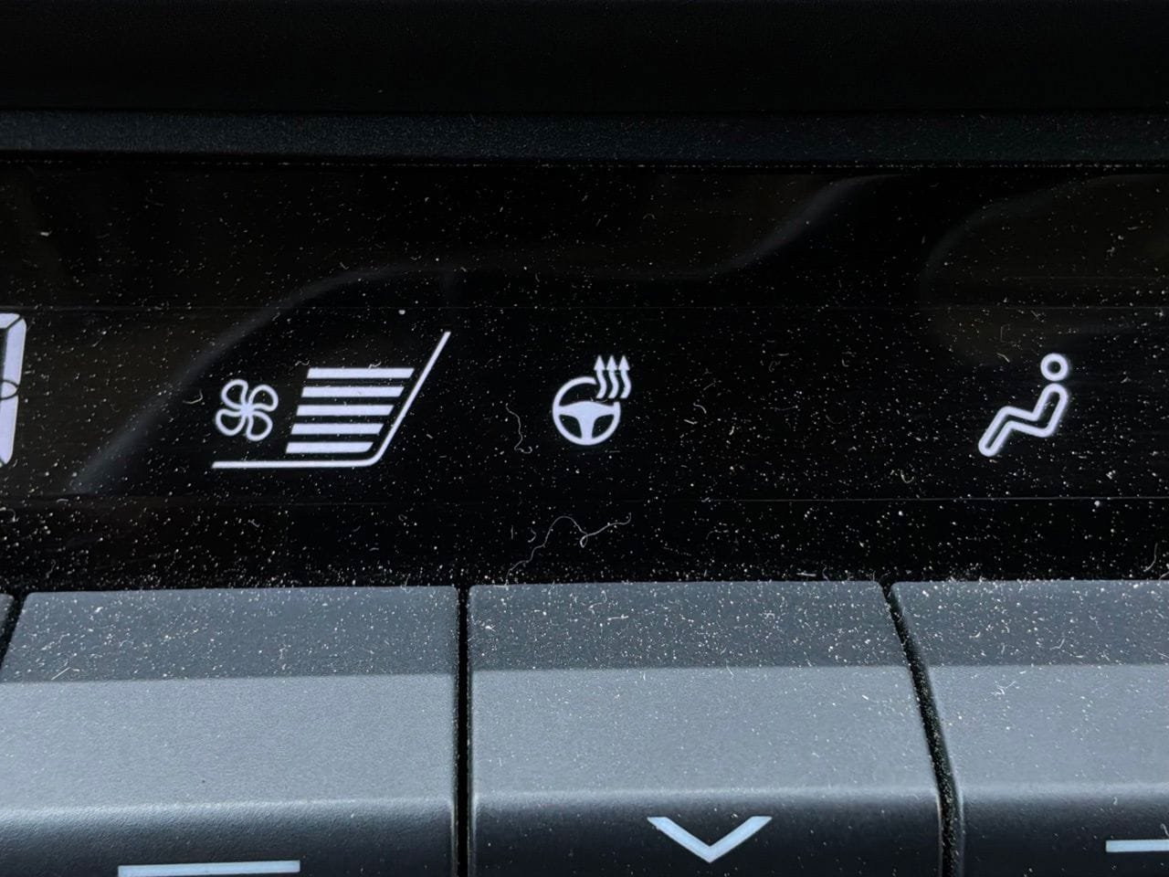 Used 2025 Toyota Camry LE w/ Convenience Package AWD/4WD image 29