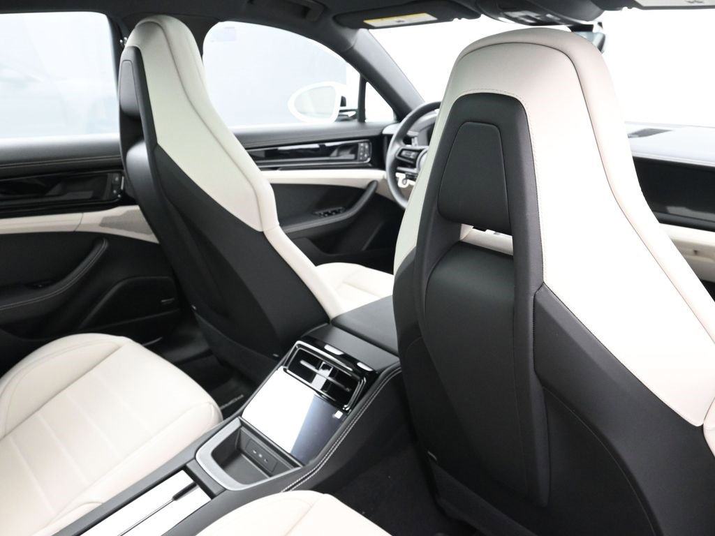 New 2026 Porsche Panamera image 7
