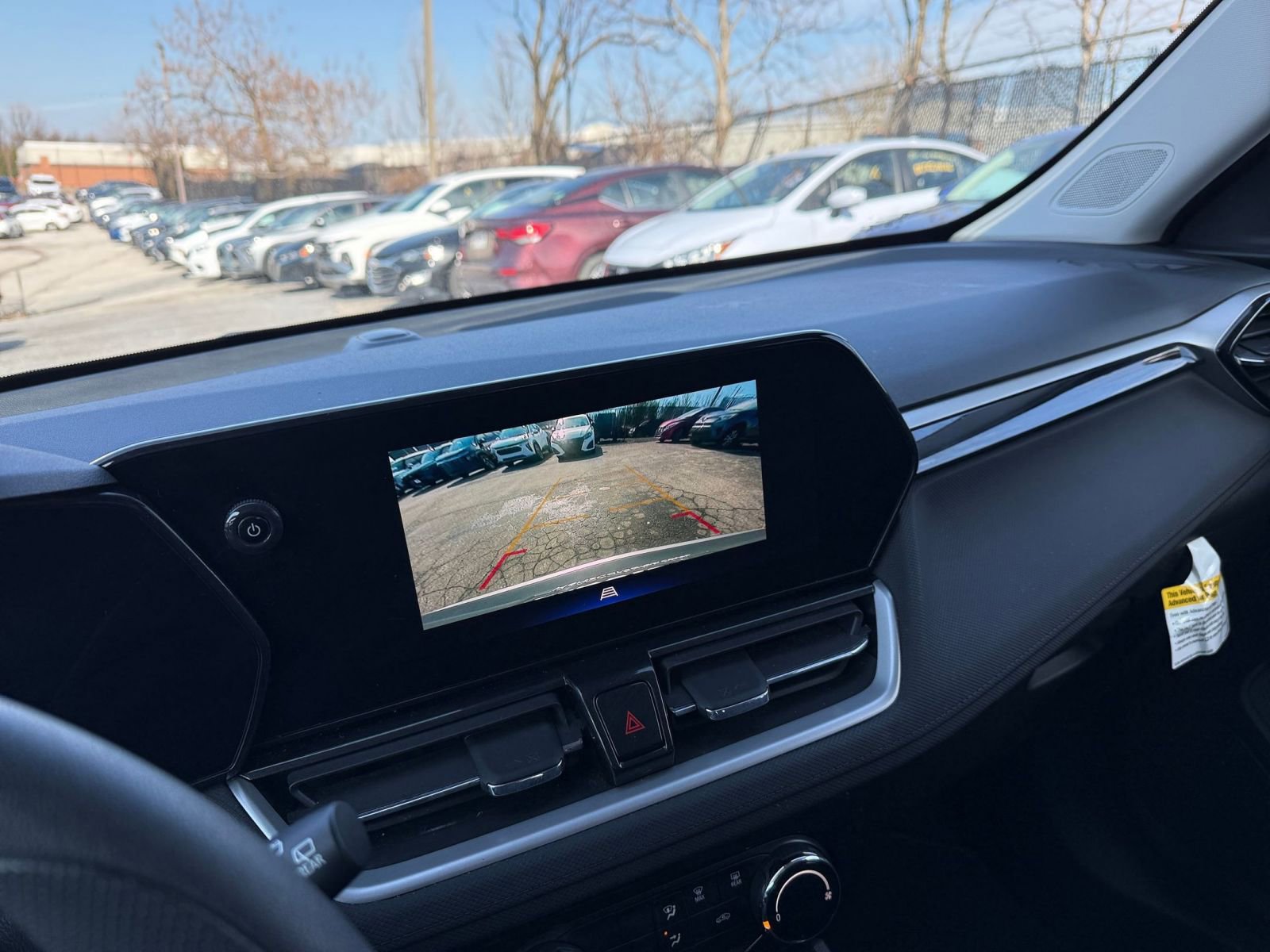 Used 2025 Chevrolet TrailBlazer LT image 24