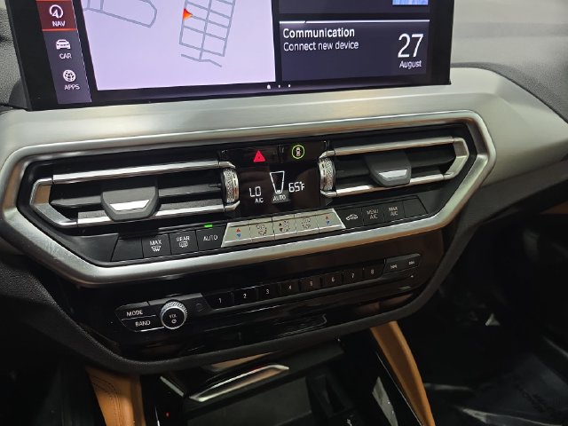 Used 2023 BMW X4 xDrive30i AWD/4WD image 24