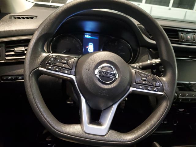 Used 2020 Nissan Rogue Sport S image 15