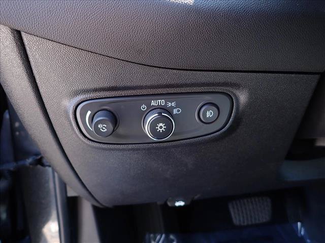 Used 2018 Chevrolet Equinox Premier AWD/4WD image 16