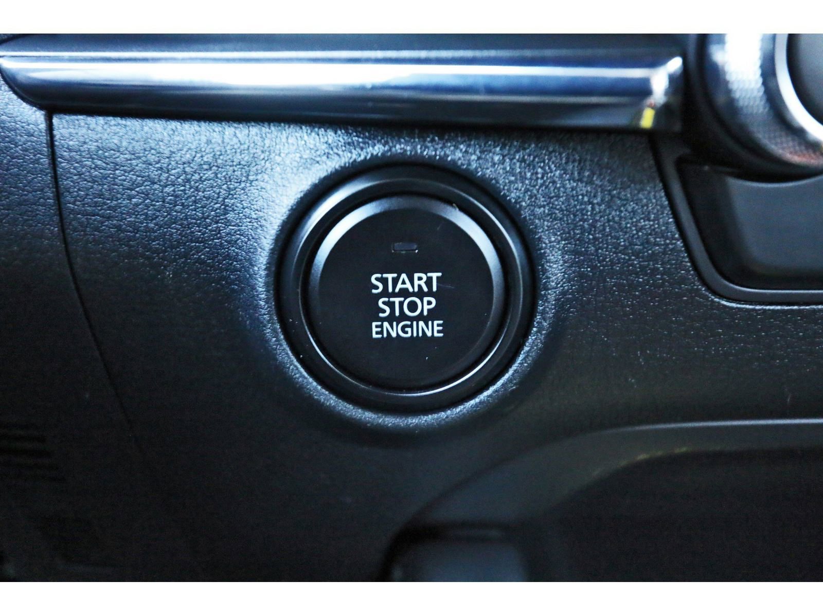 Used 2023 MAZDA MAZDA3 s image 29