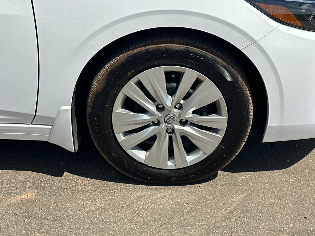 Used 2025 Nissan Sentra S FWD image 12