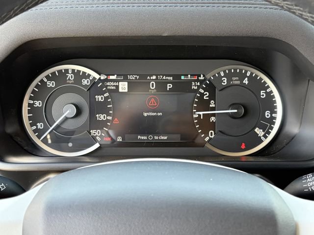 Used 2023 Land Rover Defender 110 SE image 11