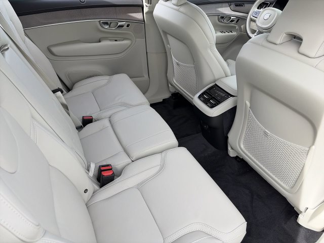 New 2026 Volvo XC90 B6 Ultra w/ Protection Package AWD/4WD image 15