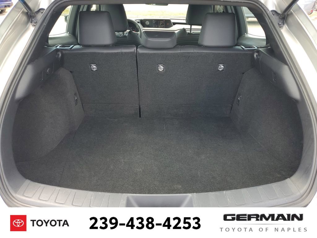 Used 2022 Lexus UX 200 200 Base w/ Accessory Package (Z2) image 23