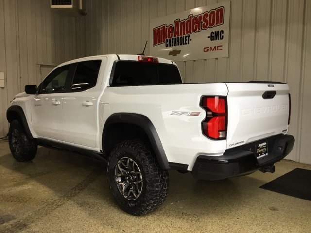 New 2026 Chevrolet Colorado ZR2 w/ Technology Package AWD/4WD image 3