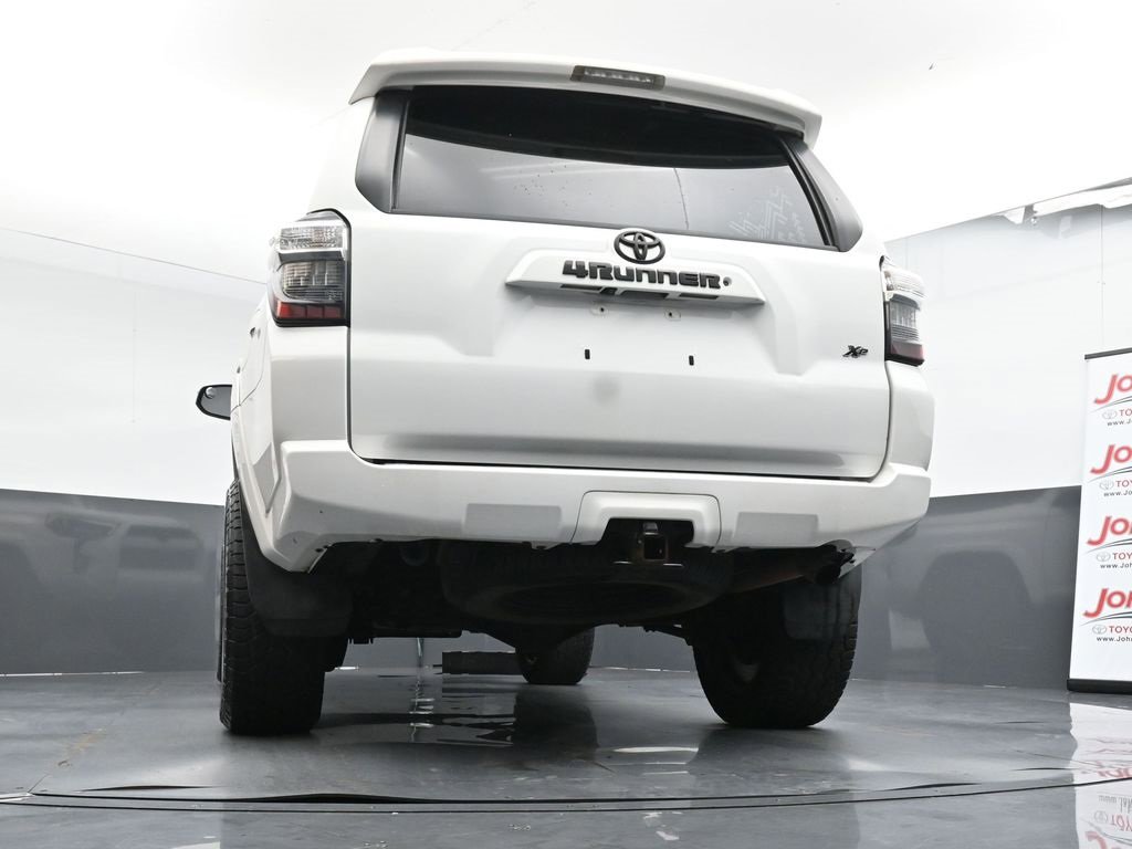 Used 2016 Toyota 4Runner SR5 image 34