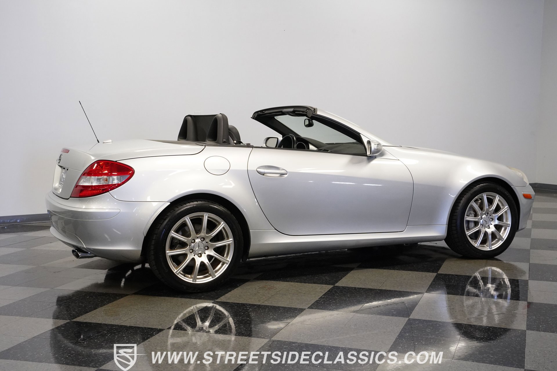 Used 2006 Mercedes-Benz SLK 350 image 13