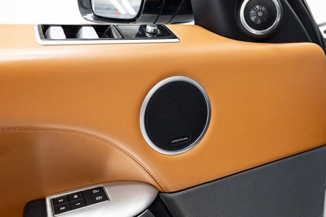 Used 2022 Land Rover Range Rover Sport SVR image 8