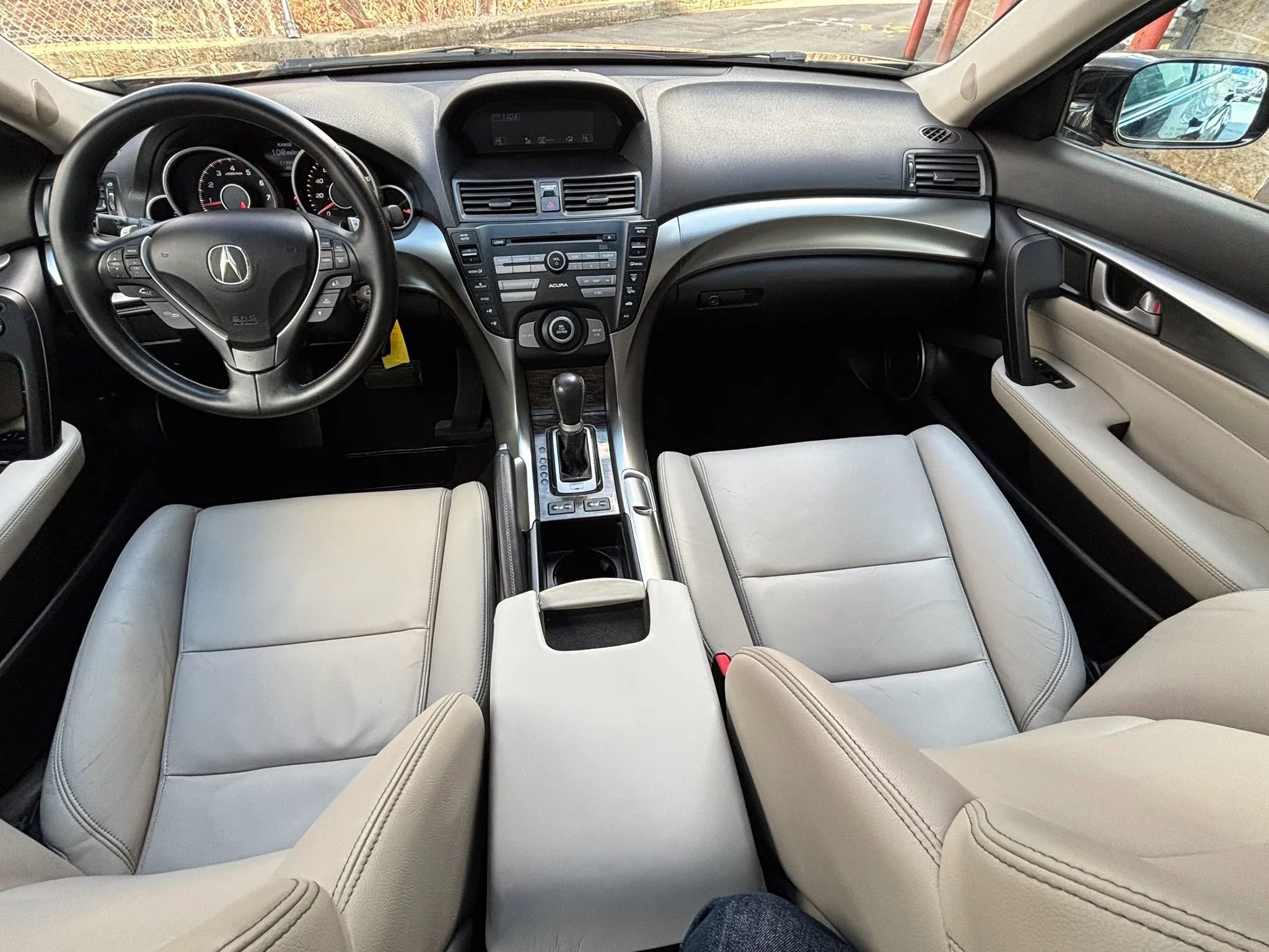 Used 2009 Acura TL SH-AWD image 25