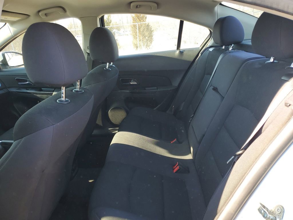 Used 2014 Chevrolet Cruze LT image 23