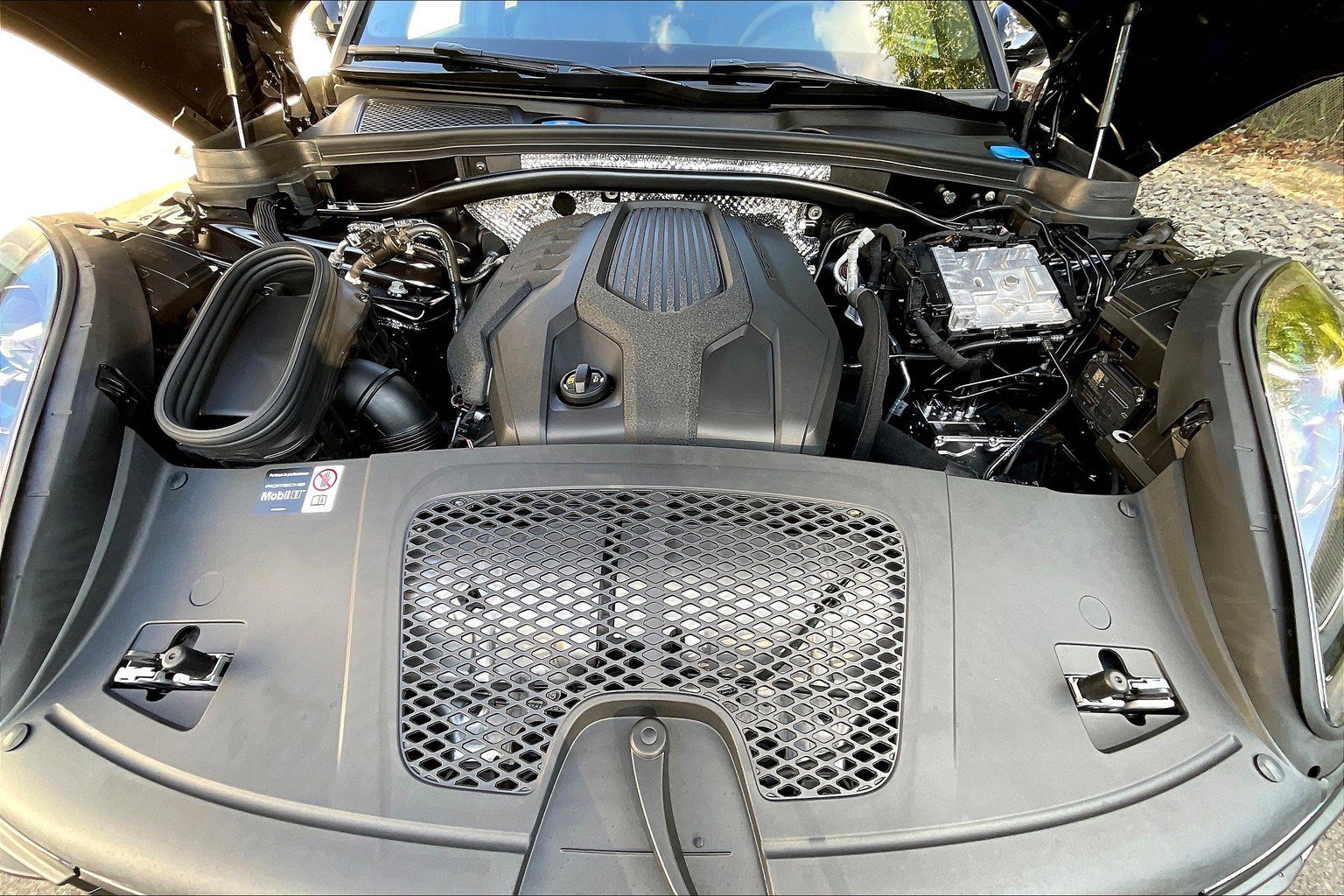 New 2026 Porsche Macan image 12