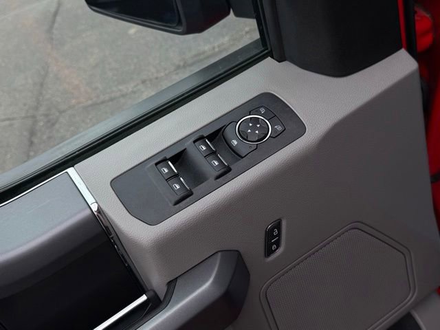 Used 2018 Ford F150 XLT w/ Equipment Group 302A Luxury AWD/4WD image 13