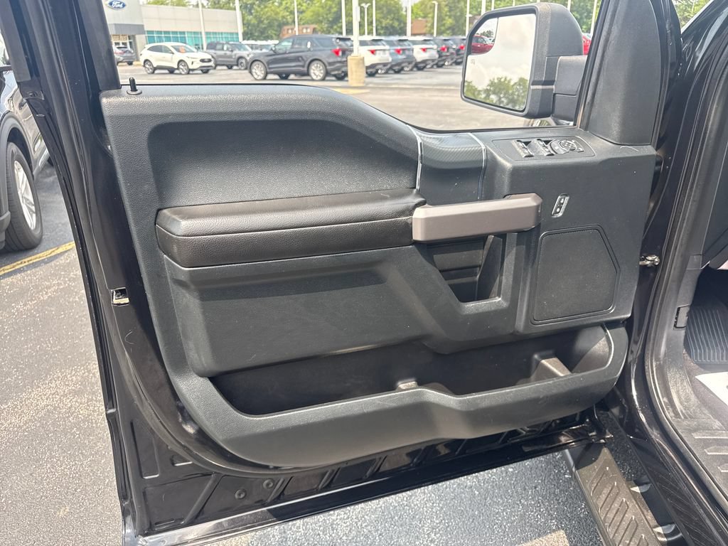 Used 2019 Ford F150 XLT w/ Equipment Group 302A Luxury AWD/4WD image 22