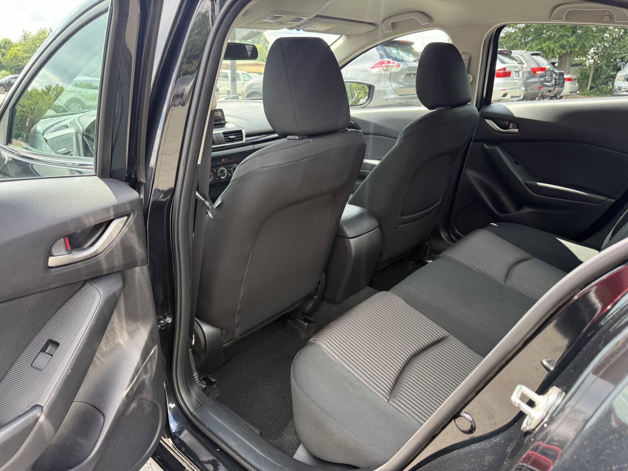 Used 2014 MAZDA MAZDA3 i Touring FWD image 10