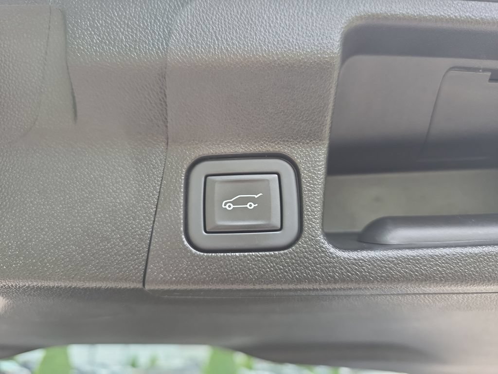Used 2023 GMC Acadia SLT w/ Preferred Package FWD image 41