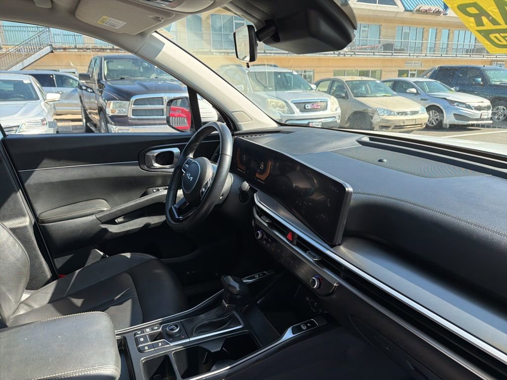 Used 2024 Kia Sorento S AWD/4WD image 15