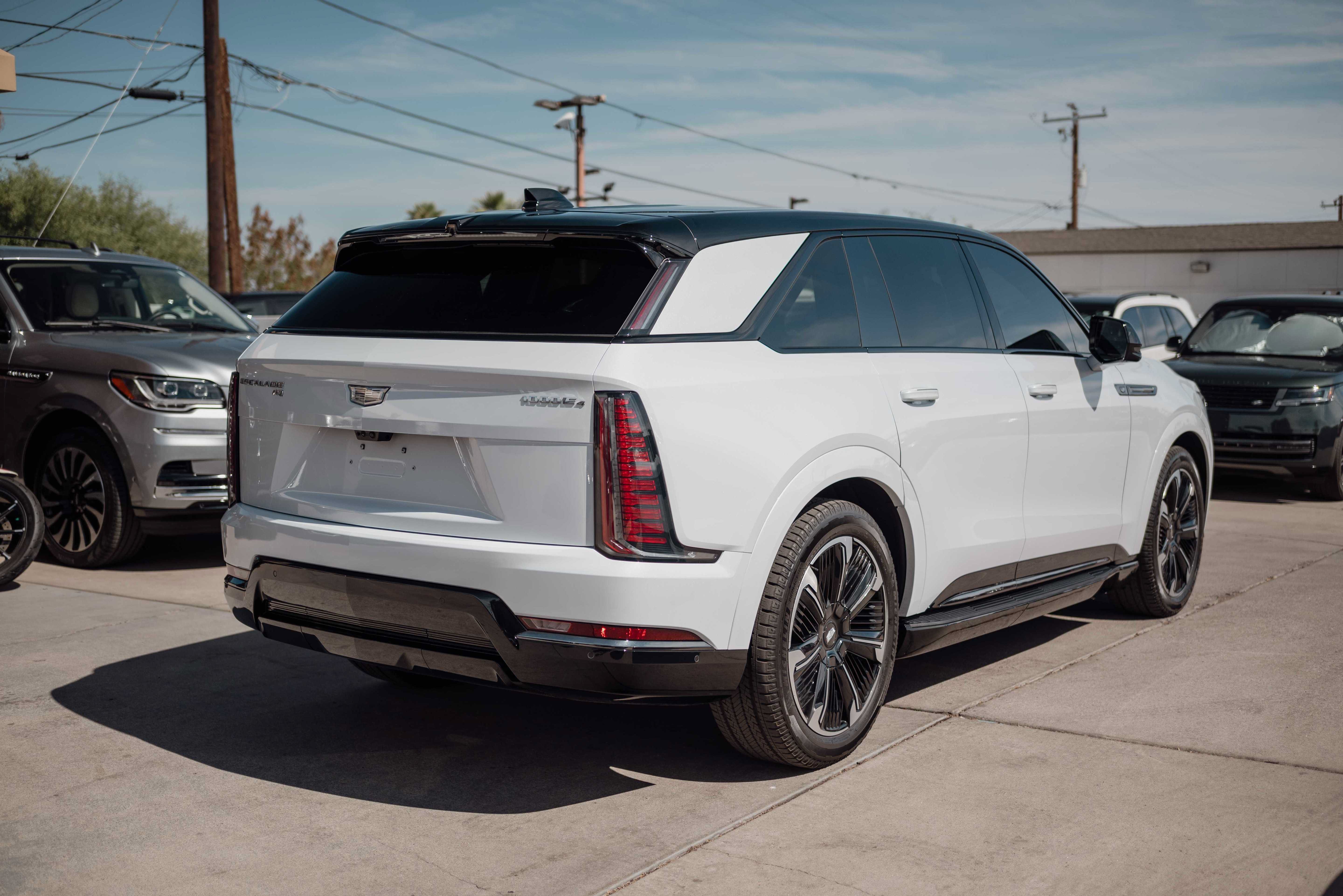 Used 2026 Cadillac Escalade IQ Sport 1 AWD/4WD image 4