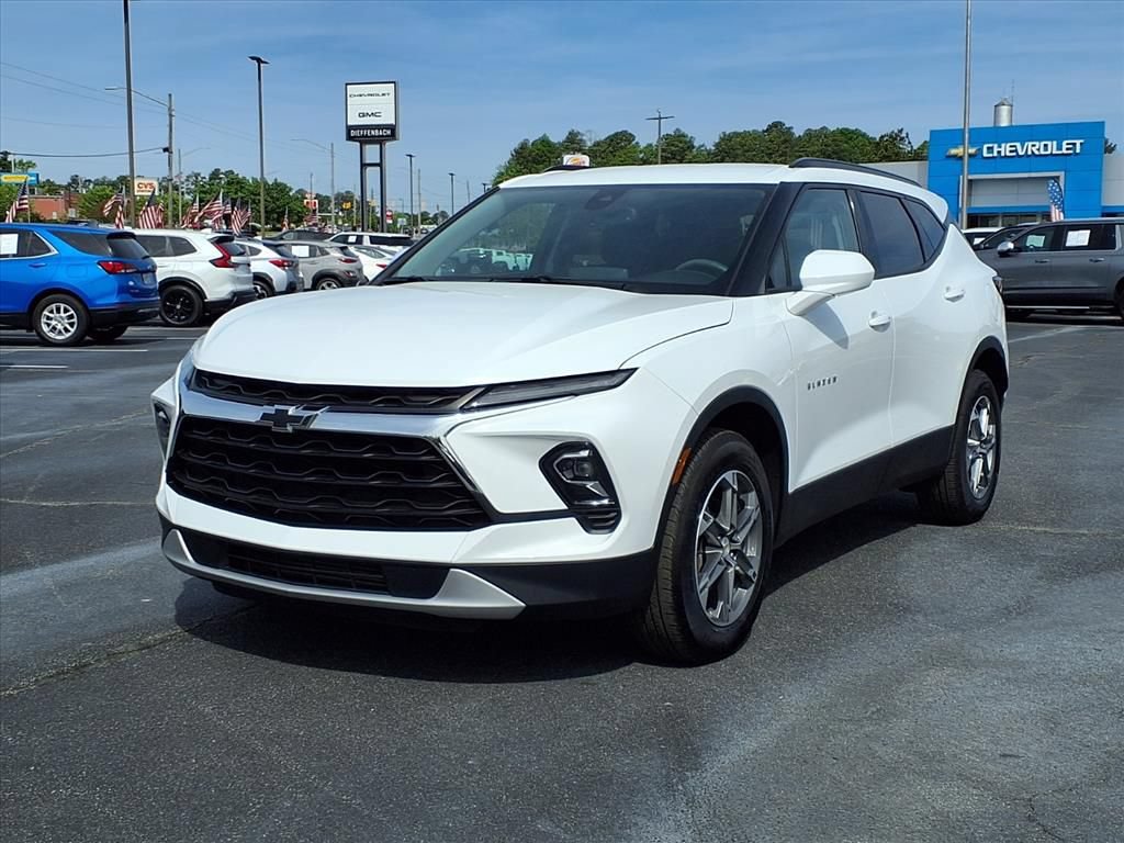 Used 2024 Chevrolet Blazer LT w/ Convenience Package FWD image 1