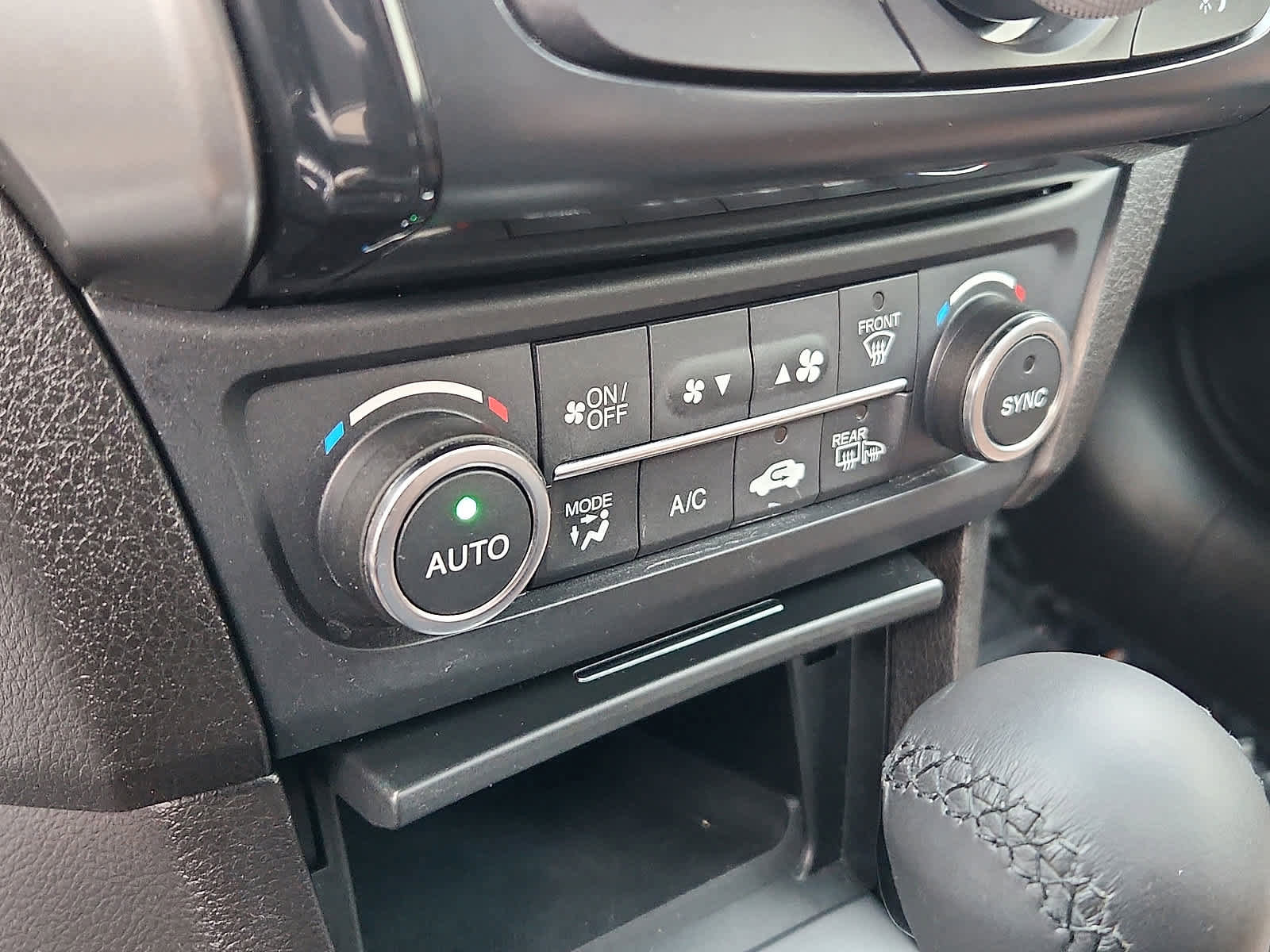 Certified 2020 Acura ILX w/ Premium Package image 17