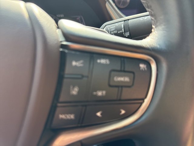 Used 2019 Lexus ES 350 w/ Accessory Package 2 image 24