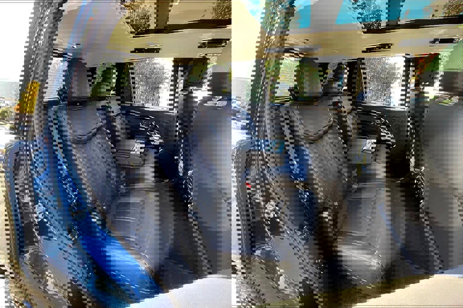 New 2025 Land Rover Range Rover Long Wheelbase SE image 27