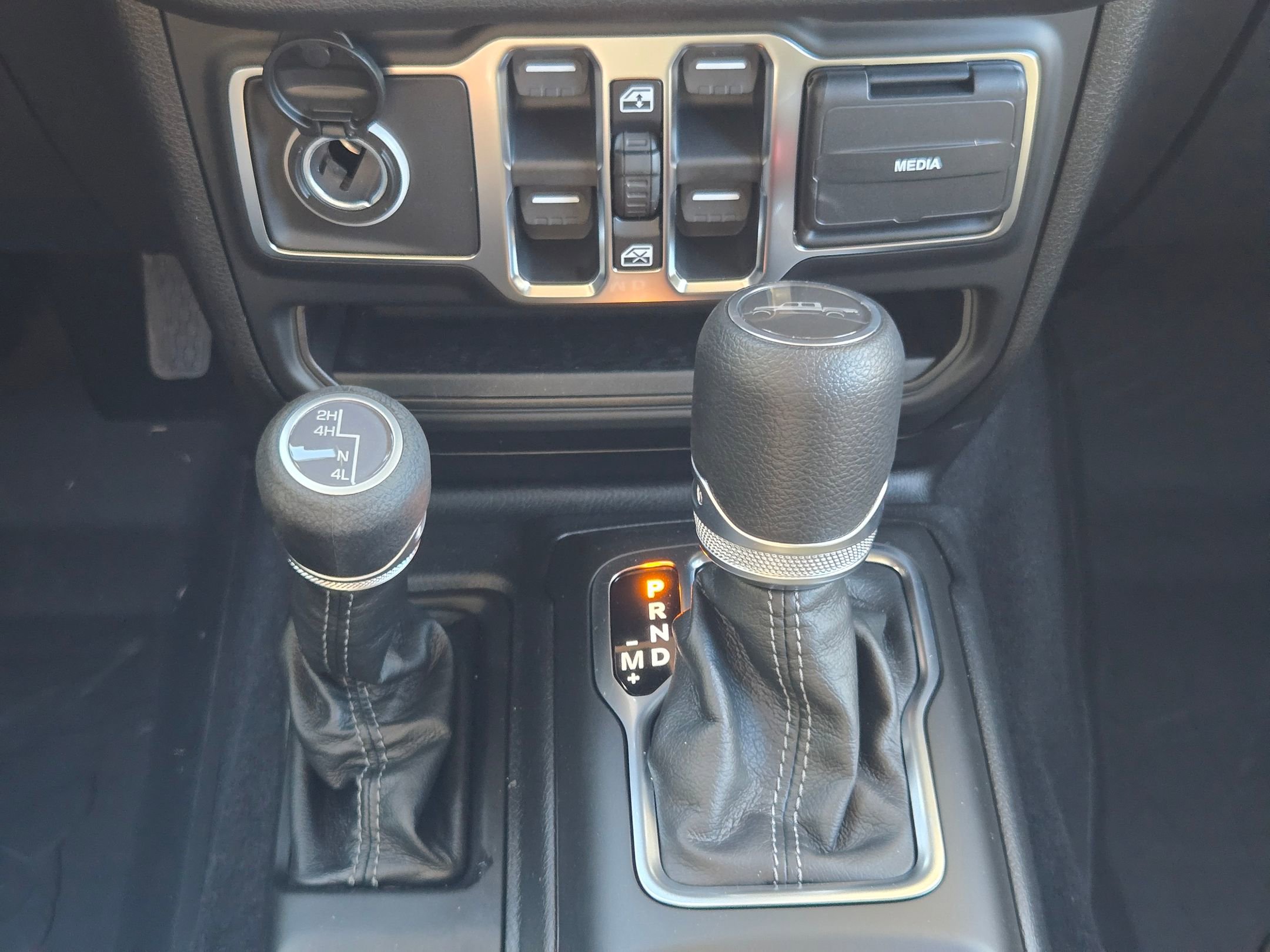 New 2026 Jeep Gladiator Sport image 14