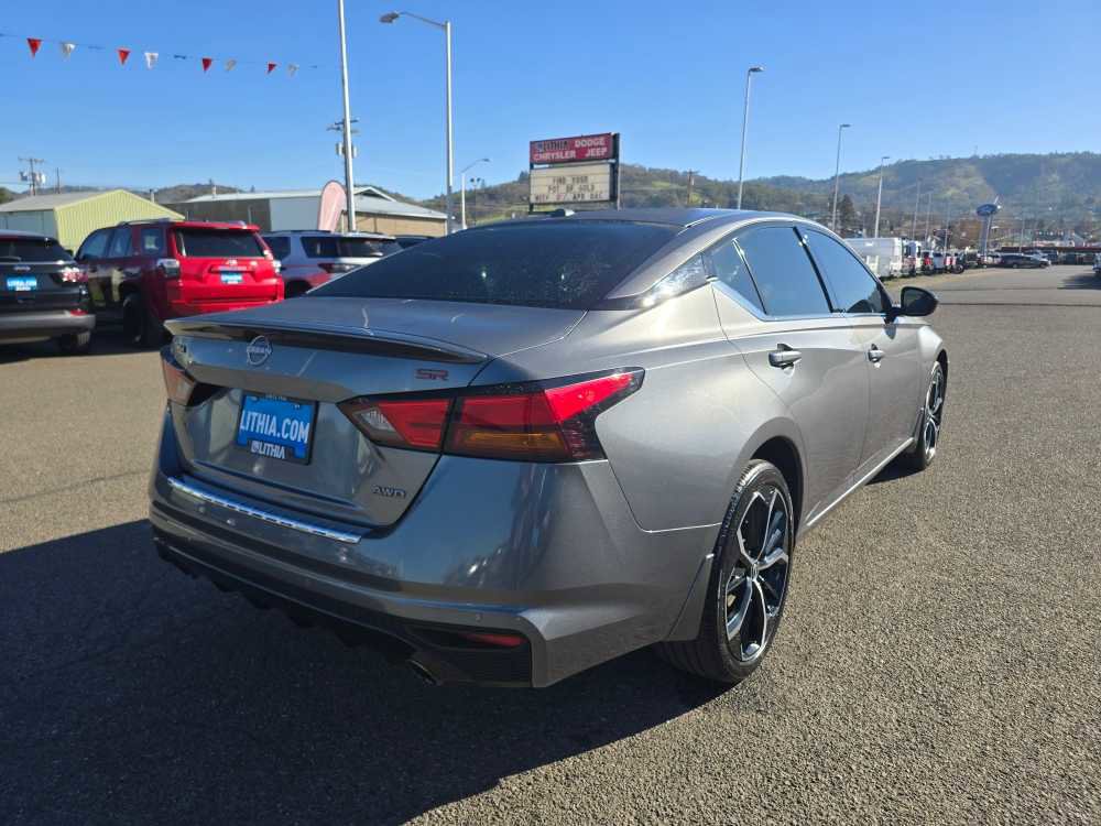 Used 2023 Nissan Altima 2.5 SR image 5