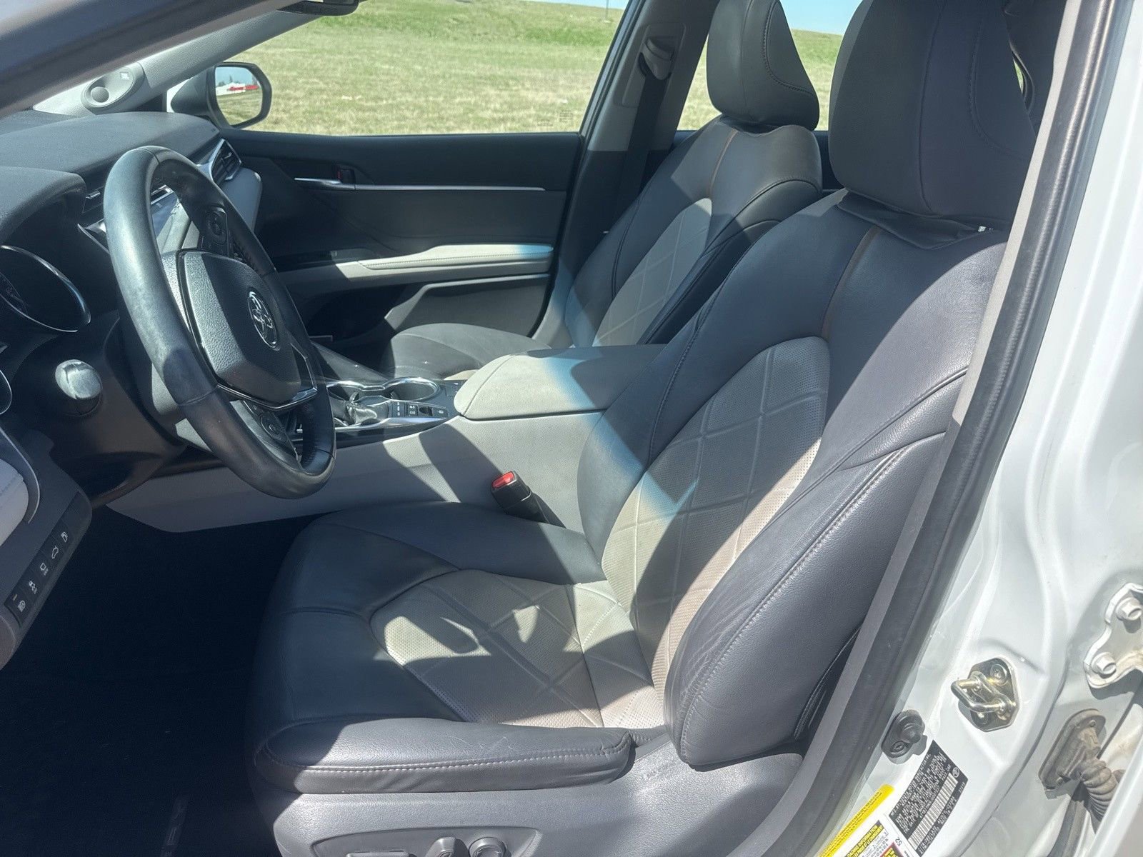 Used 2018 Toyota Camry XLE w/ Audio Package FWD image 13