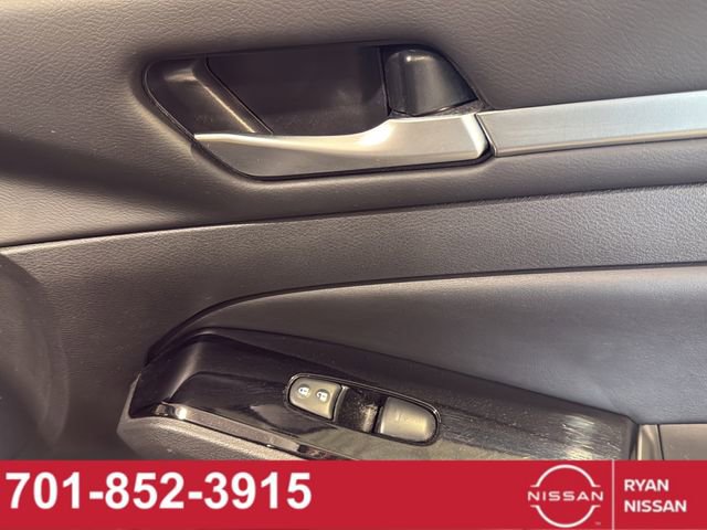 Certified 2024 Nissan Altima 2.5 SR w/ SR Premium Package AWD/4WD image 32