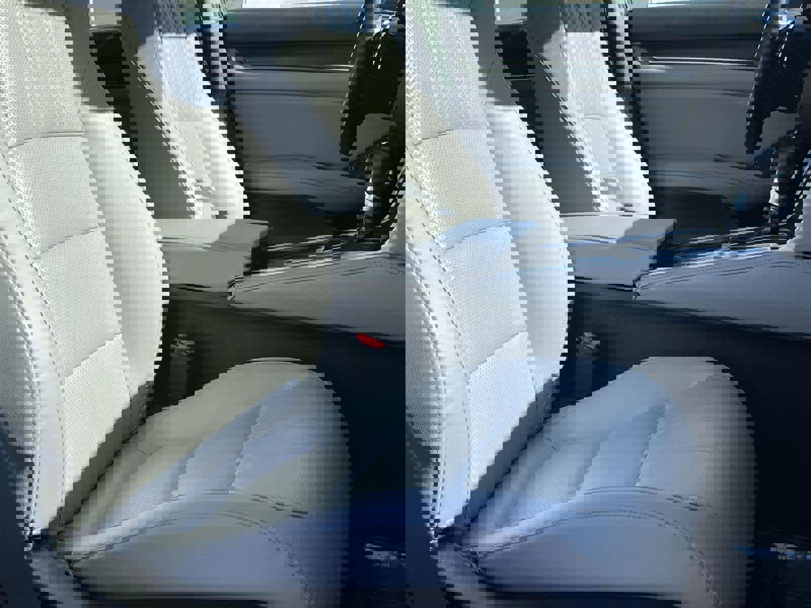 Used 2018 Honda Accord Touring image 18