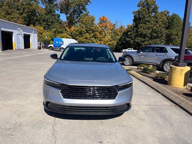 Used 2025 Honda Accord SE image 2