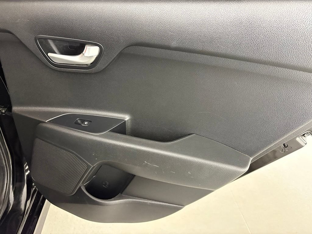 Used 2018 Kia Rio S FWD image 40