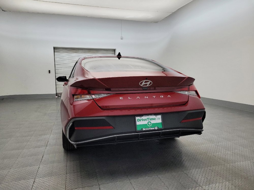 Used 2024 Hyundai Elantra SE image 6