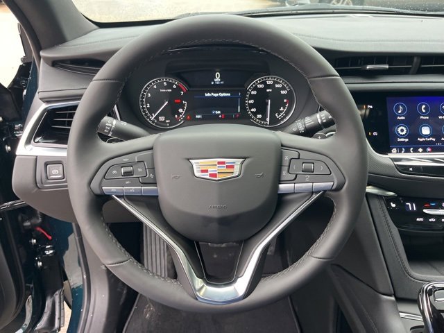 New 2025 Cadillac XT6 Luxury image 19