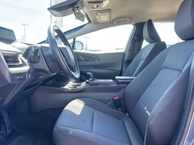 Used 2024 Toyota Prius LE FWD image 11